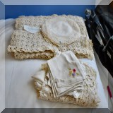 Z05. Vintage linens 
